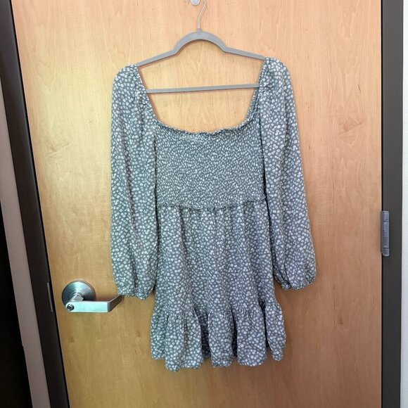 Pacsun L.A. Hearts Green Floral Smocked Babydoll Dress Size M - Picture 1 of 4